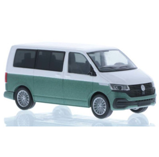VW T6.1, white/metallic-grün, short wheelbase Rietze 1:87