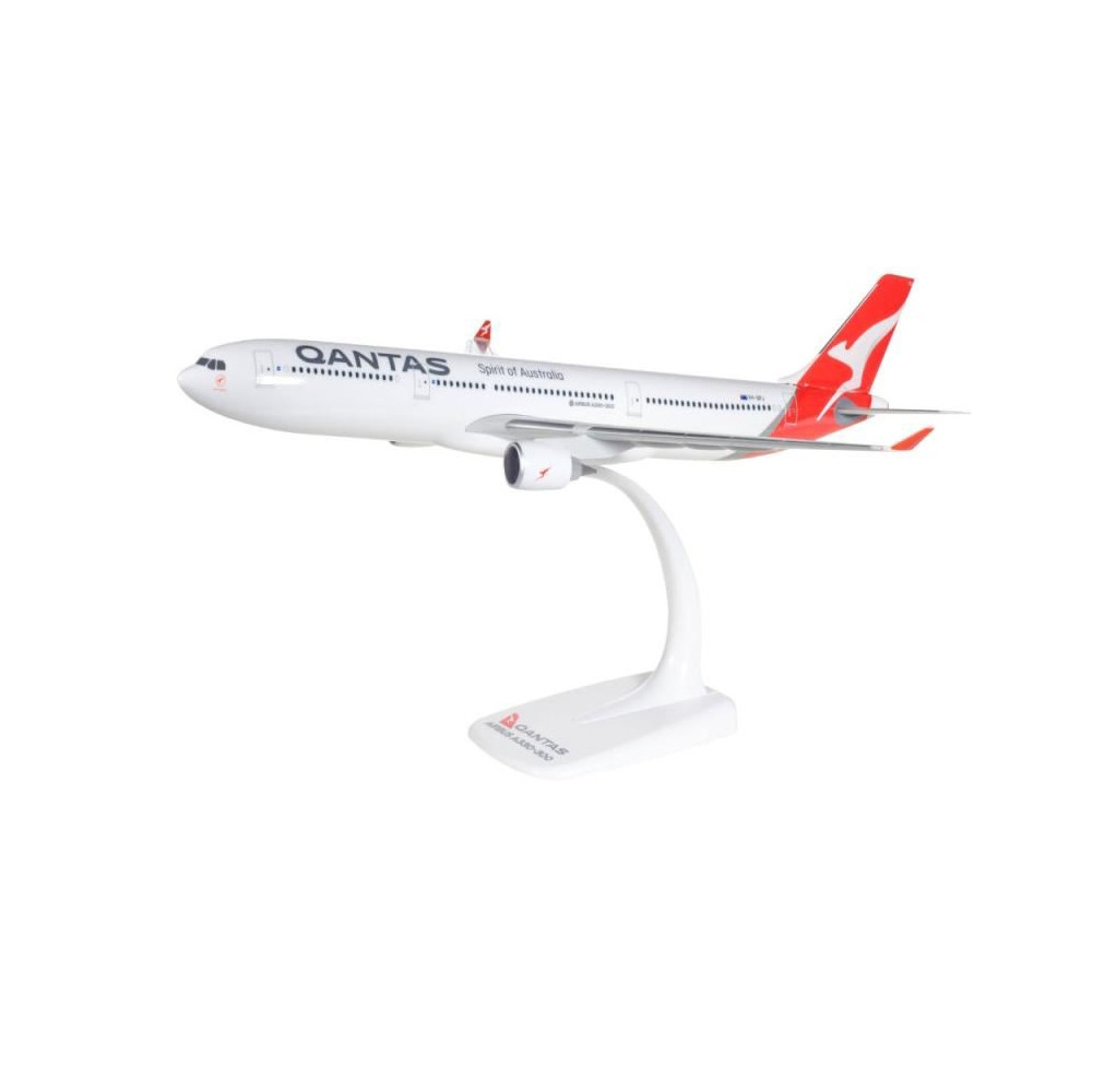 1/200 - Airbus A330-300 Q 1/200 - Airbus A330-300 Q