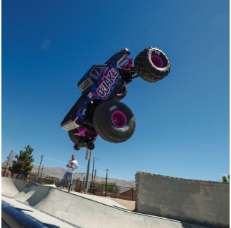 Arrma 1-10 QUAKE 223S DSC