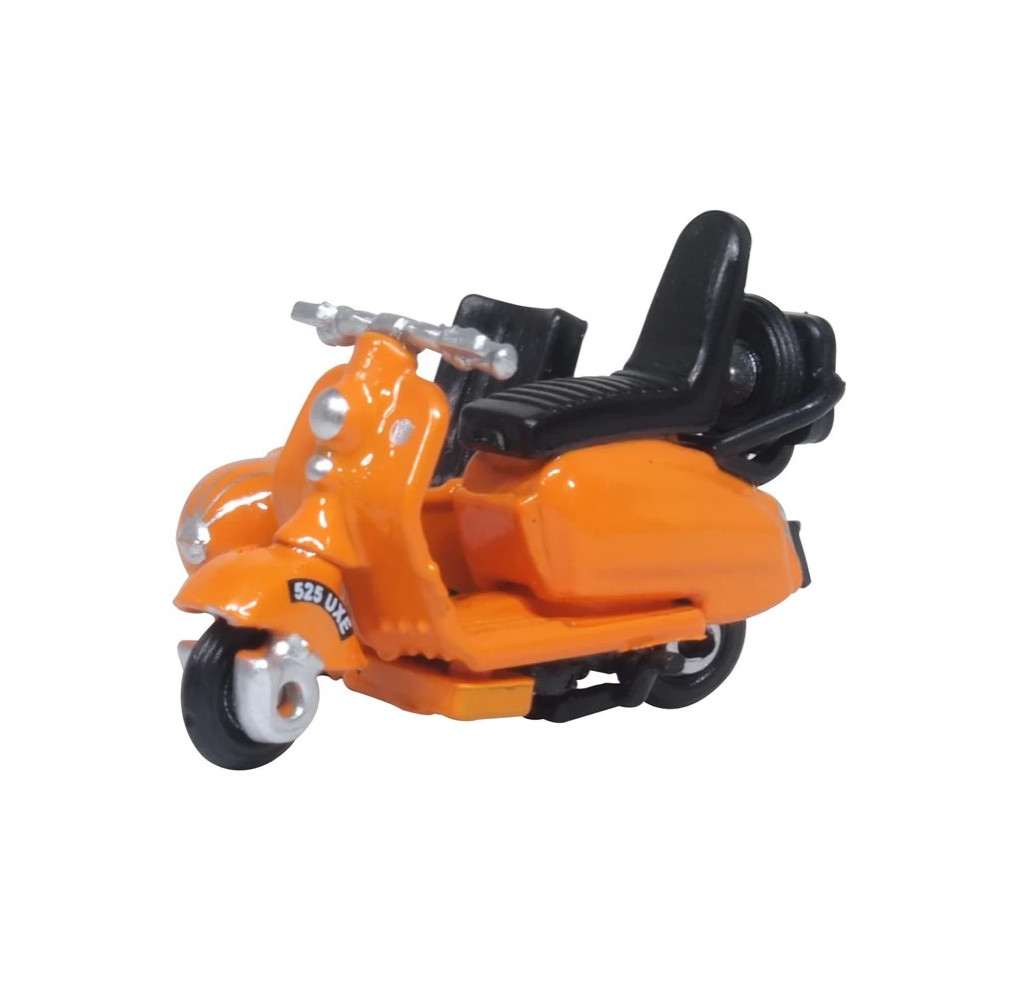 Scooter and Sidecar Orang